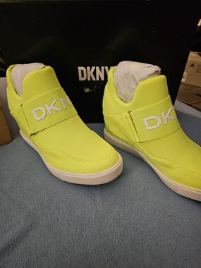 DKNY Neon Lime Slip-On High-Top Sneakers with Logo Strap NWOT